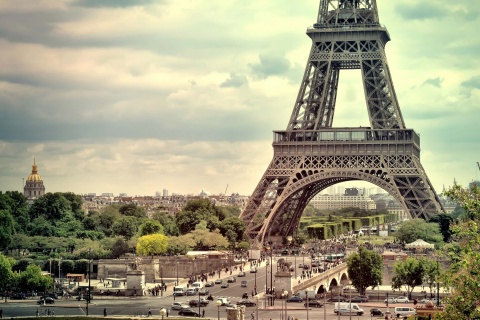 Bottom of the Eiffel tower and surrounding streets